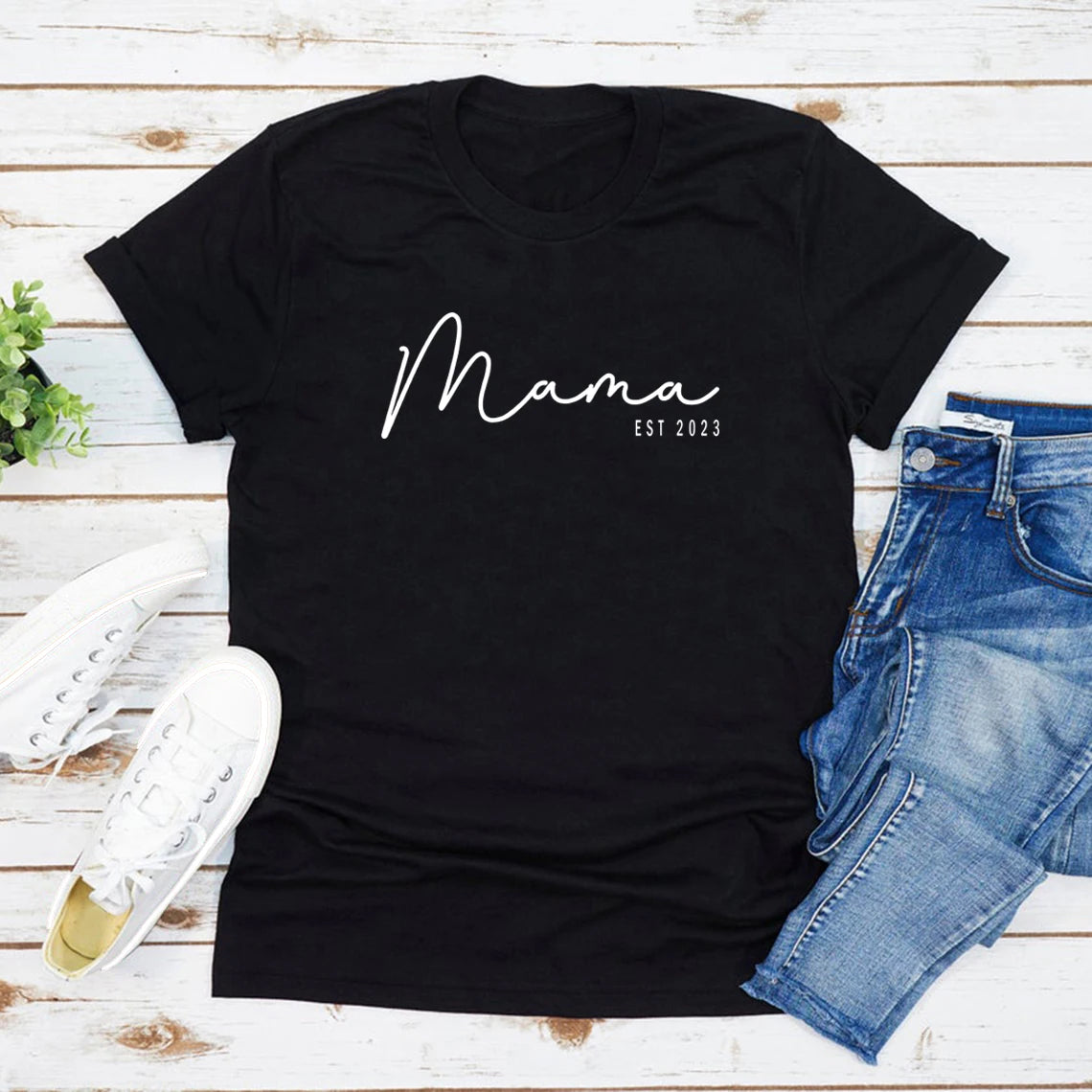 Mama Est T-Shirt