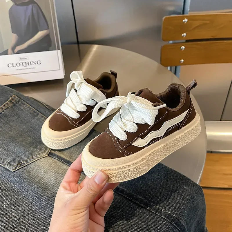 Lace up Canvas Trainer