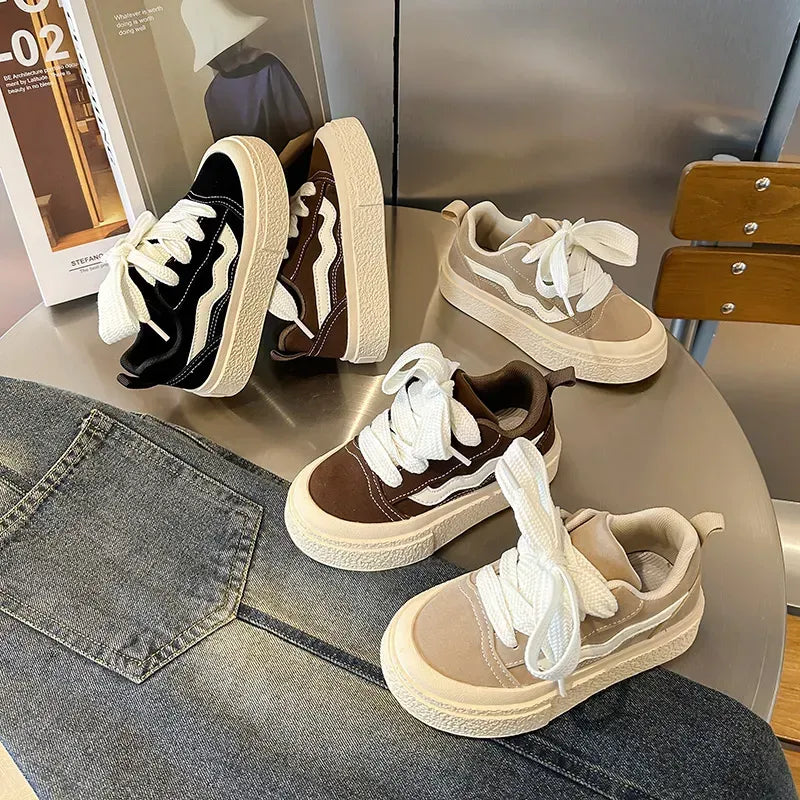 Lace up Canvas Trainer