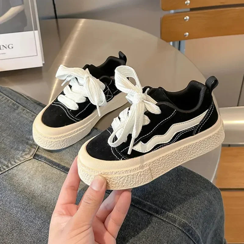 Lace up Canvas Trainer